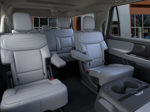 New 2026 Ford Expedition Max Platinum w/ Platinum Ultimate Package AWD/4WD image 11