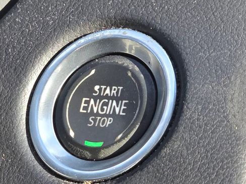 Used 2021 Cadillac XT4 Sport image 24