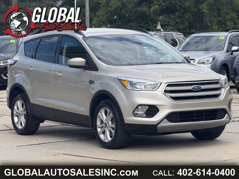 Used 2018 Ford Escape SE AWD/4WD image 1