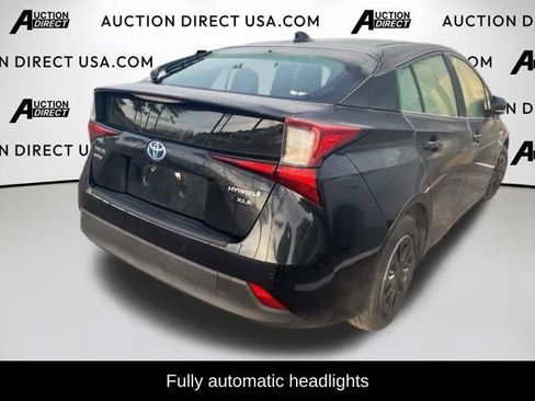 Used 2022 Toyota Prius XLE image 7