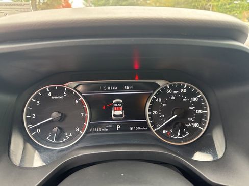 Used 2023 Nissan Rogue S image 24