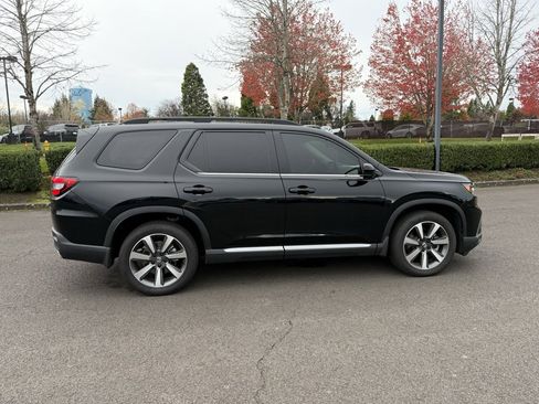 Used 2024 Honda Pilot Elite image 8