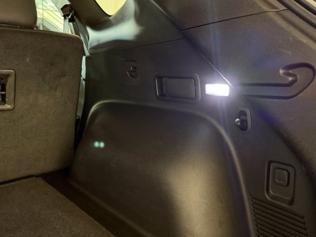 Used 2025 Chevrolet Blazer RS FWD image 27