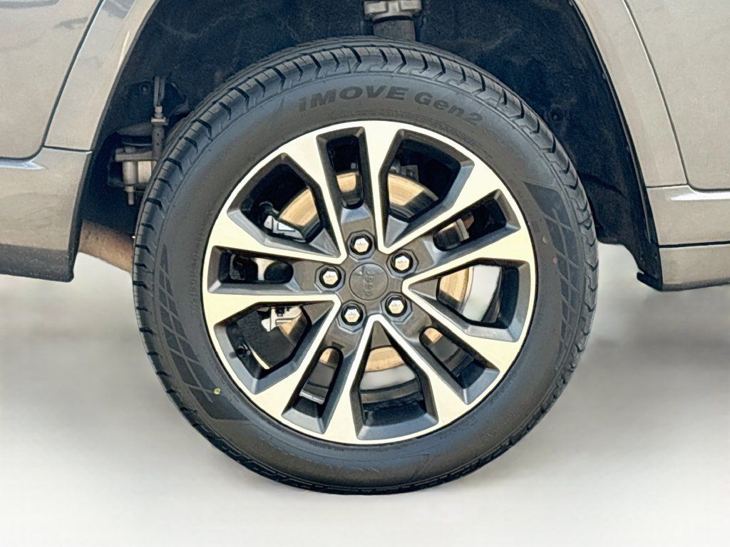 Used 2022 Jeep Grand Cherokee L Overland AWD/4WD image 34