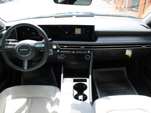 Used 2025 Hyundai Sonata SEL FWD image 40