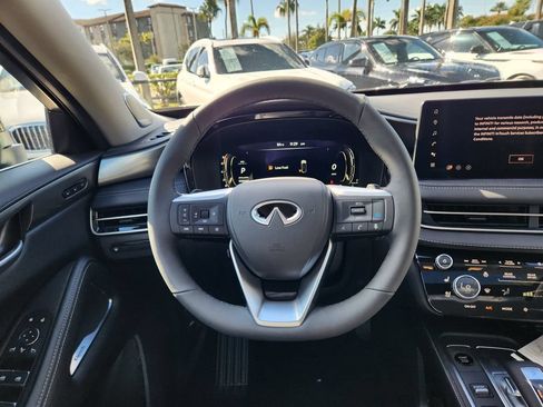Used 2026 INFINITI QX60 Luxe w/ Cargo Package FWD image 11