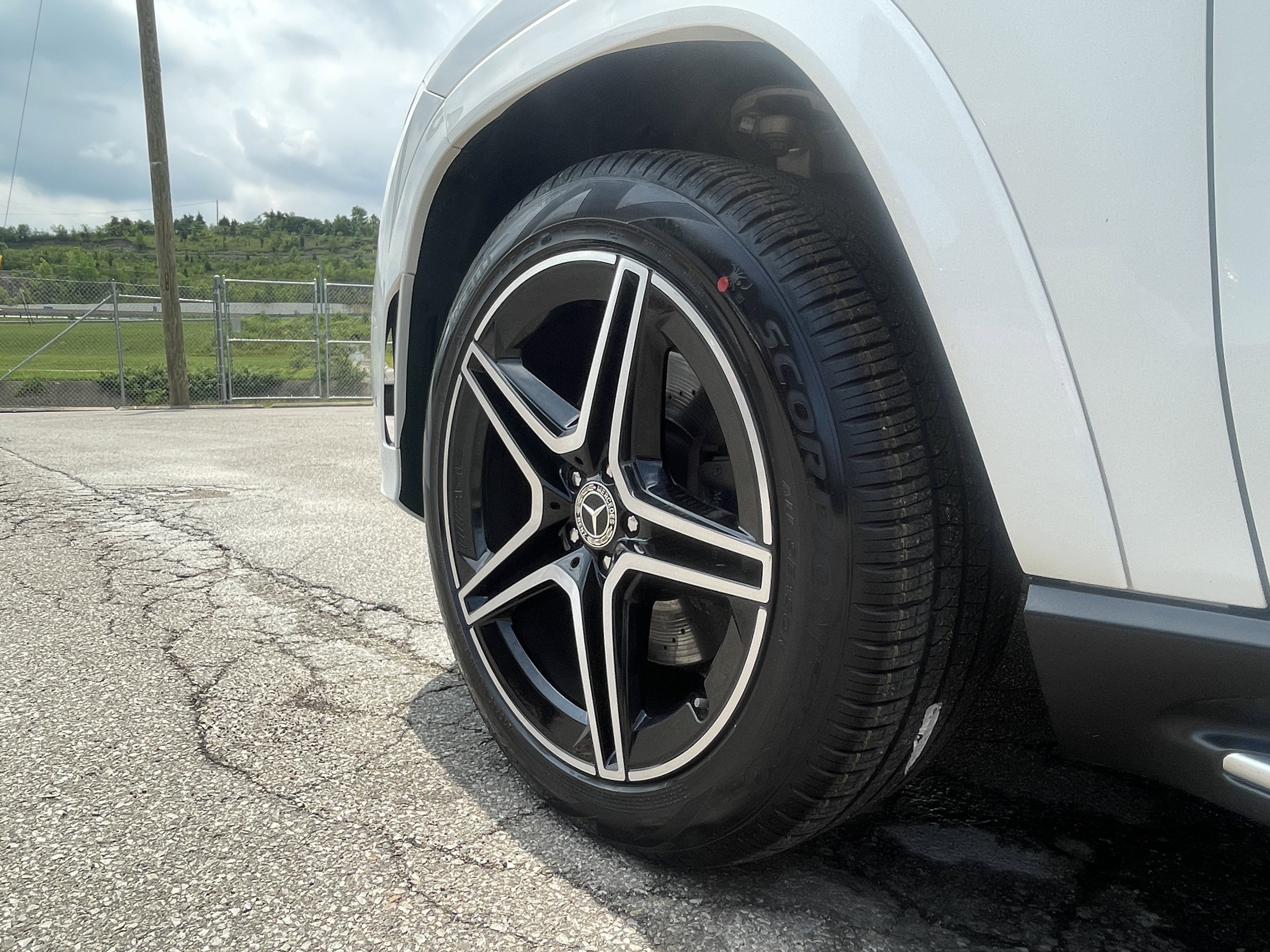 Used 2023 Mercedes-Benz GLS 580 4MATIC image 10