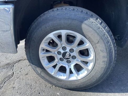 Used 2019 GMC Sierra 1500 SLE w/ SLE Value Package image 30