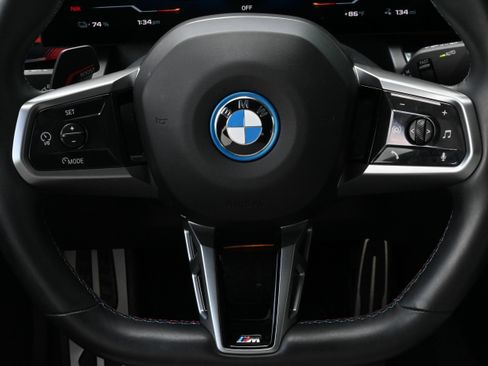 Certified 2024 BMW i5 M60 AWD/4WD image 28