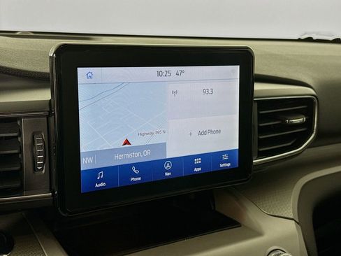 Used 2023 Ford Explorer XLT w/ Equipment Group 202A image 14