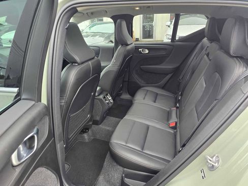 Certified 2025 Volvo XC40 B5 Plus image 16