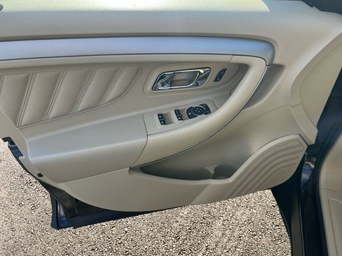 Used 2019 Ford Taurus SEL w/ Equipment Group 201A image 12