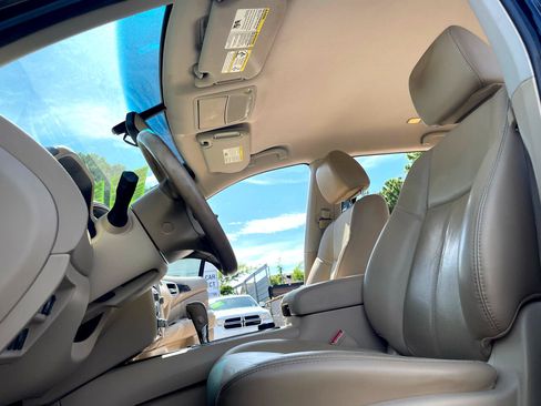 Used 2014 Nissan Pathfinder SL w/ SL Tech Package image 15