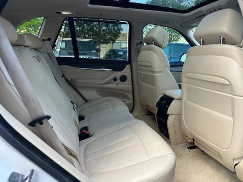 Used 2015 BMW X5 xDrive35d AWD/4WD image 25
