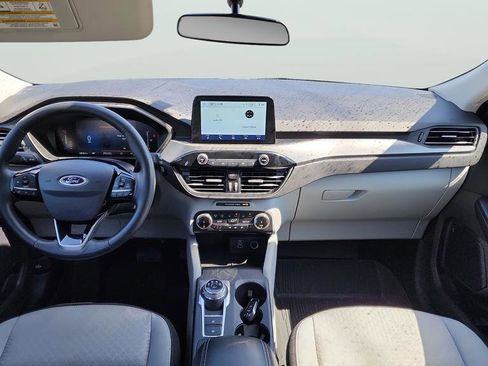 Used 2024 Ford Escape Active w/ Cold Weather Package image 9