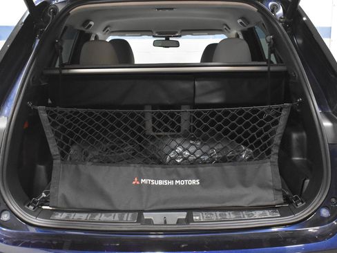 Used 2023 Mitsubishi Outlander SEL image 25