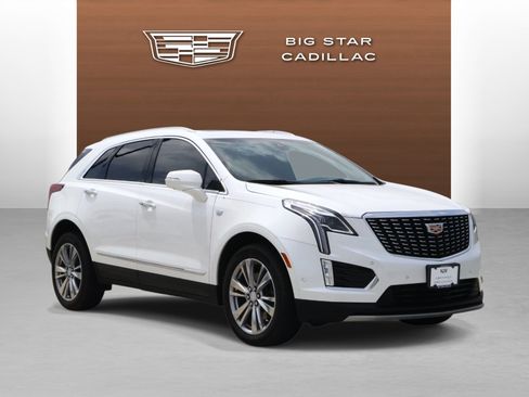 Used 2024 Cadillac XT5 Premium Luxury w/ Technology Package FWD image 7