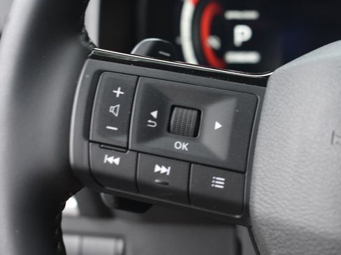 Used 2026 Nissan Rogue SL FWD image 14