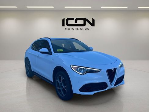 Used 2023 Alfa Romeo Stelvio Ti w/ Active Assist Plus Package image 7