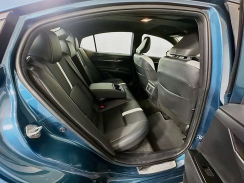 Certified 2025 Toyota Camry SE w/ Convenience Package image 27