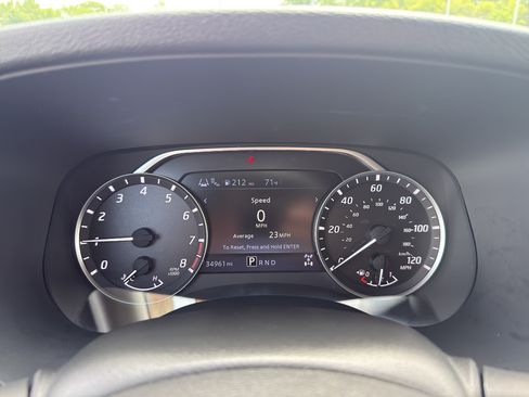 Certified 2023 Nissan Frontier SV w/ SV Convenience Package AWD/4WD image 19