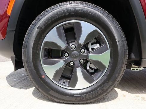 New 2025 Jeep Grand Cherokee Limited 4xe image 22