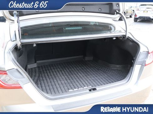 Used 2025 Toyota Camry XSE FWD image 15