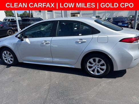 Used 2022 Toyota Corolla LE FWD image 6