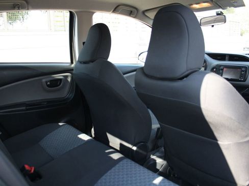 Used 2015 Toyota Yaris L FWD image 11