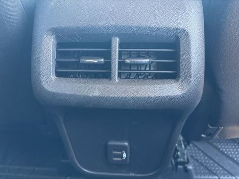 Used 2024 Chevrolet Equinox LT w/ LPO, Floor Liner Package FWD image 27