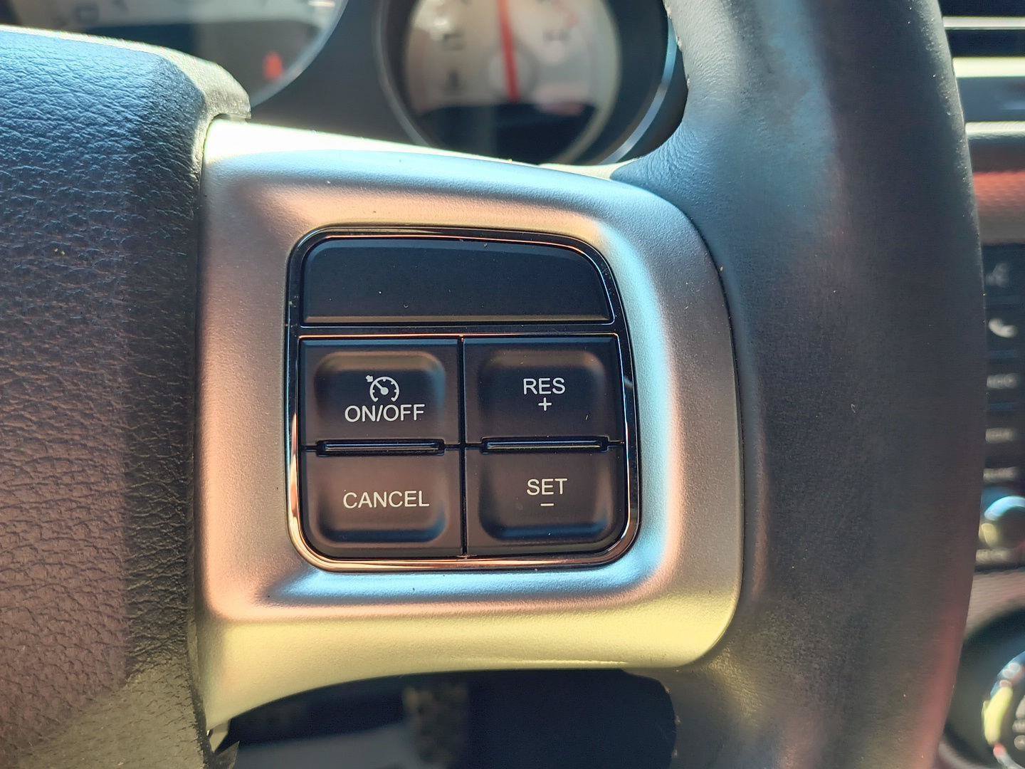 Used 2013 Dodge Challenger R/T Plus RWD image 10
