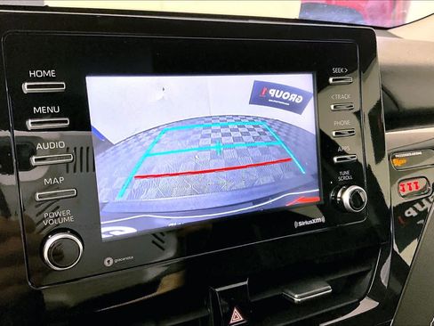 Used 2022 Toyota Camry SE image 26