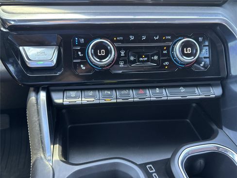 Used 2024 GMC Sierra 2500 Denali Ultimate w/ Max Trailering Package AWD/4WD image 27