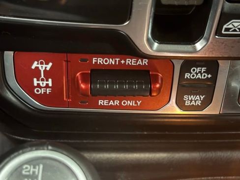 Used 2021 Jeep Wrangler Unlimited Rubicon AWD/4WD image 33