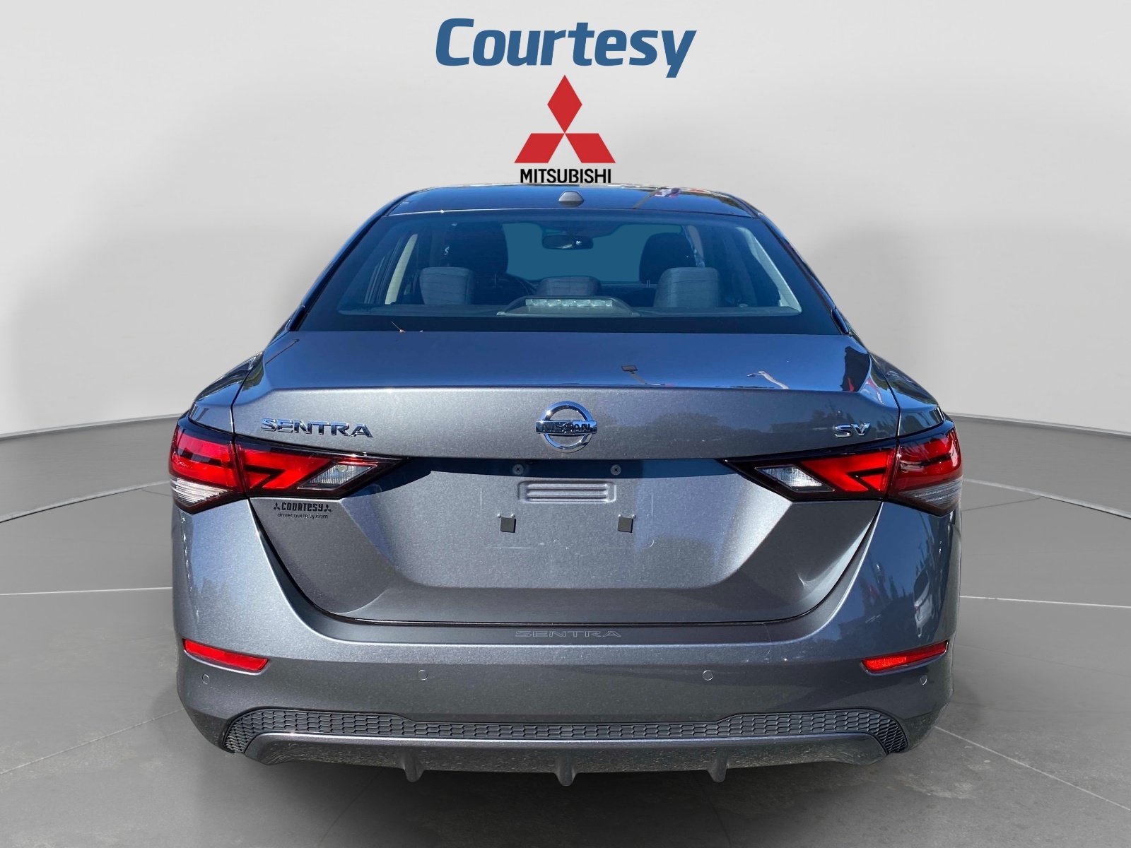 Used 2022 Nissan Sentra SV w/ Trunk Package FWD image 4