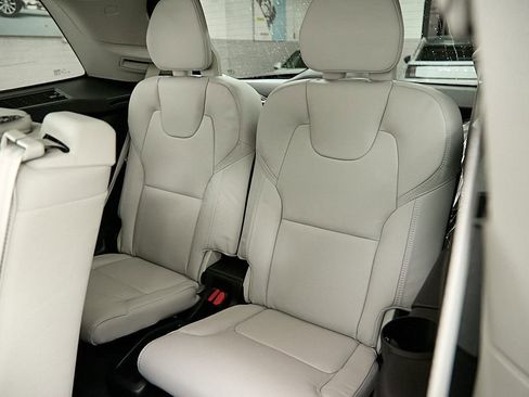 New 2026 Volvo XC90 T8 Ultra w/ Protection Package image 24