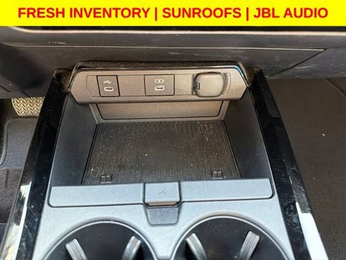 Used 2024 Toyota Prius Limited FWD image 23