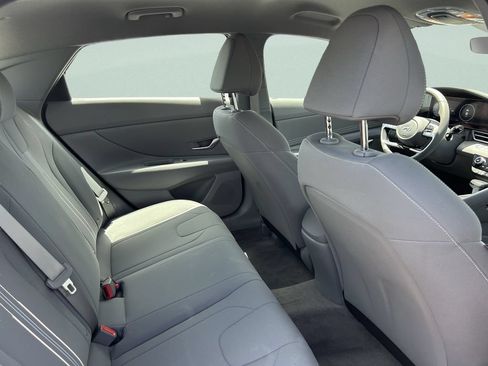 Certified 2023 Hyundai Elantra SEL w/ Convenience Package FWD image 22
