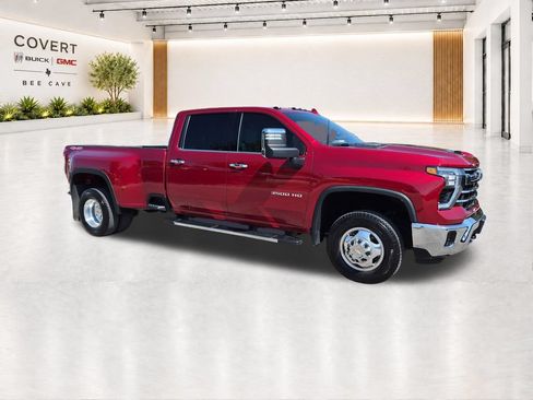 Used 2024 Chevrolet Silverado 3500 LTZ w/ LTZ Convenience Package AWD/4WD image 17