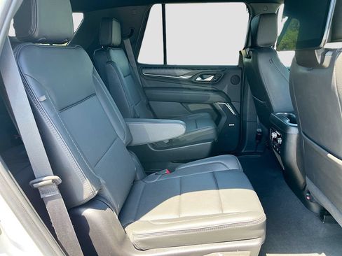 Used 2023 GMC Yukon Denali w/ Advanced Technology Package AWD/4WD image 30