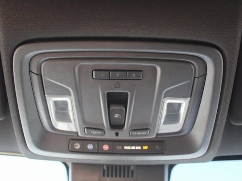 Used 2024 Chevrolet Silverado 1500 High Country w/ Technology Package image 44