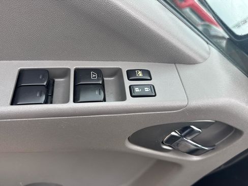 Used 2012 Nissan Frontier SV RWD image 36