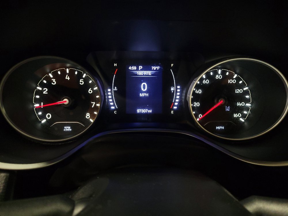 Used 2021 Jeep Compass Latitude w/ Sun and Sound Group AWD/4WD image 23