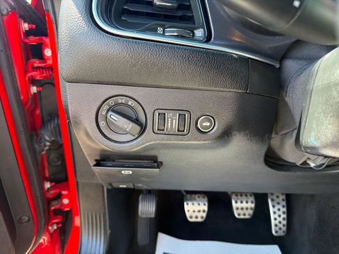 Used 2016 Dodge Challenger SRT w/ Technology Group RWD image 14