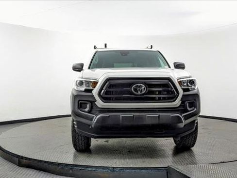 Used 2020 Toyota Tacoma SR image 12