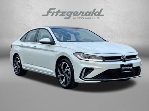 Used 2025 Volkswagen Jetta SEL FWD image 1