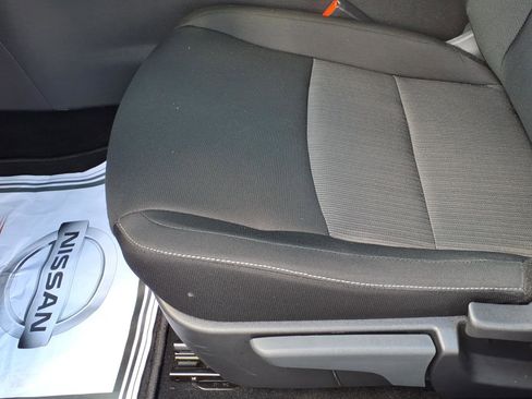 Certified 2025 Nissan Sentra SV image 7