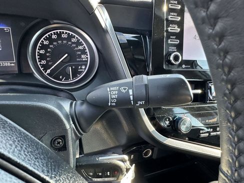 Used 2024 Toyota Camry SE image 26