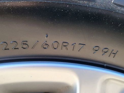 Used 2019 Jeep Cherokee Latitude w/ Popular Appearance Group image 15