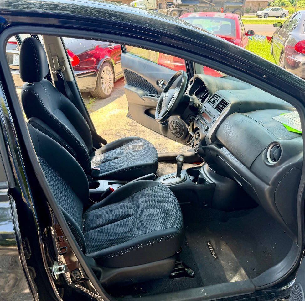 Used 2014 Nissan Versa Note SV FWD image 14